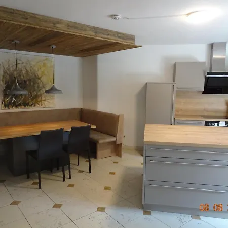 דירה Huge And Calm In גרמיש-פרטנקירכן